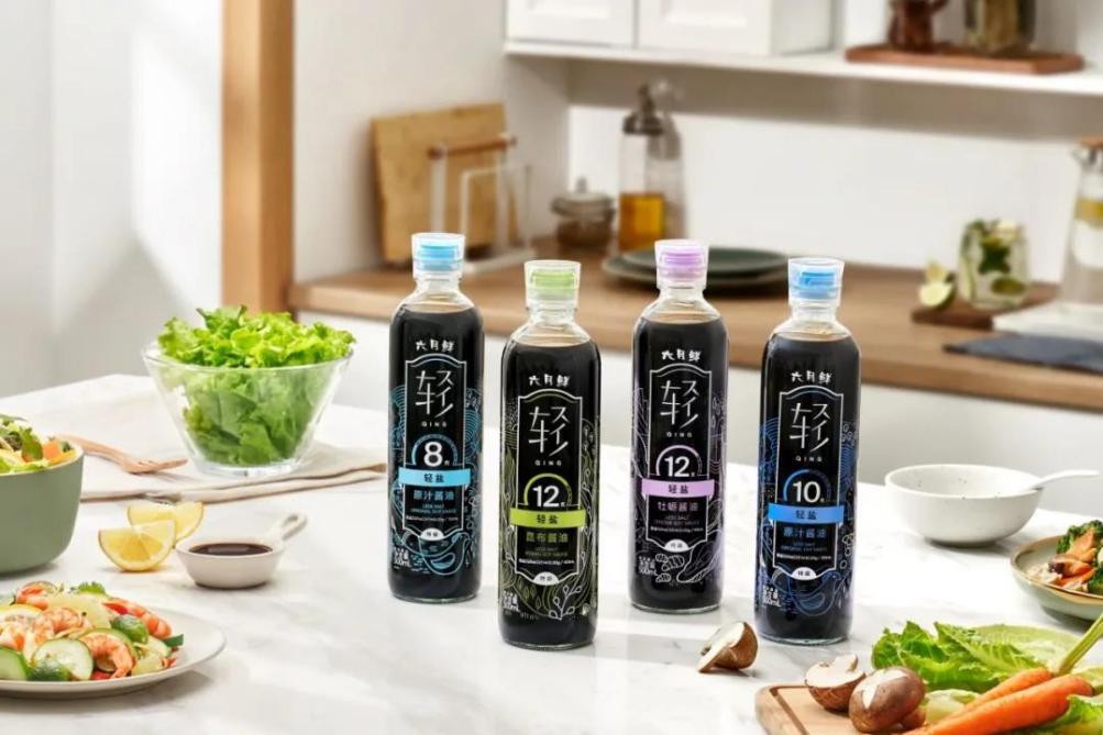 六月鲜轻盐酱油成健康消费新宠，量化标签让减盐清晰看得见